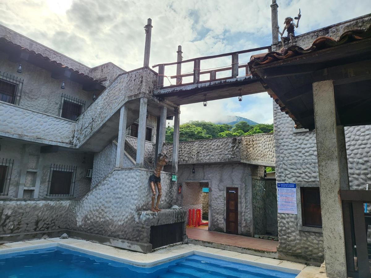 Hostal Casa De Las Gargolas Amapala Extérieur photo