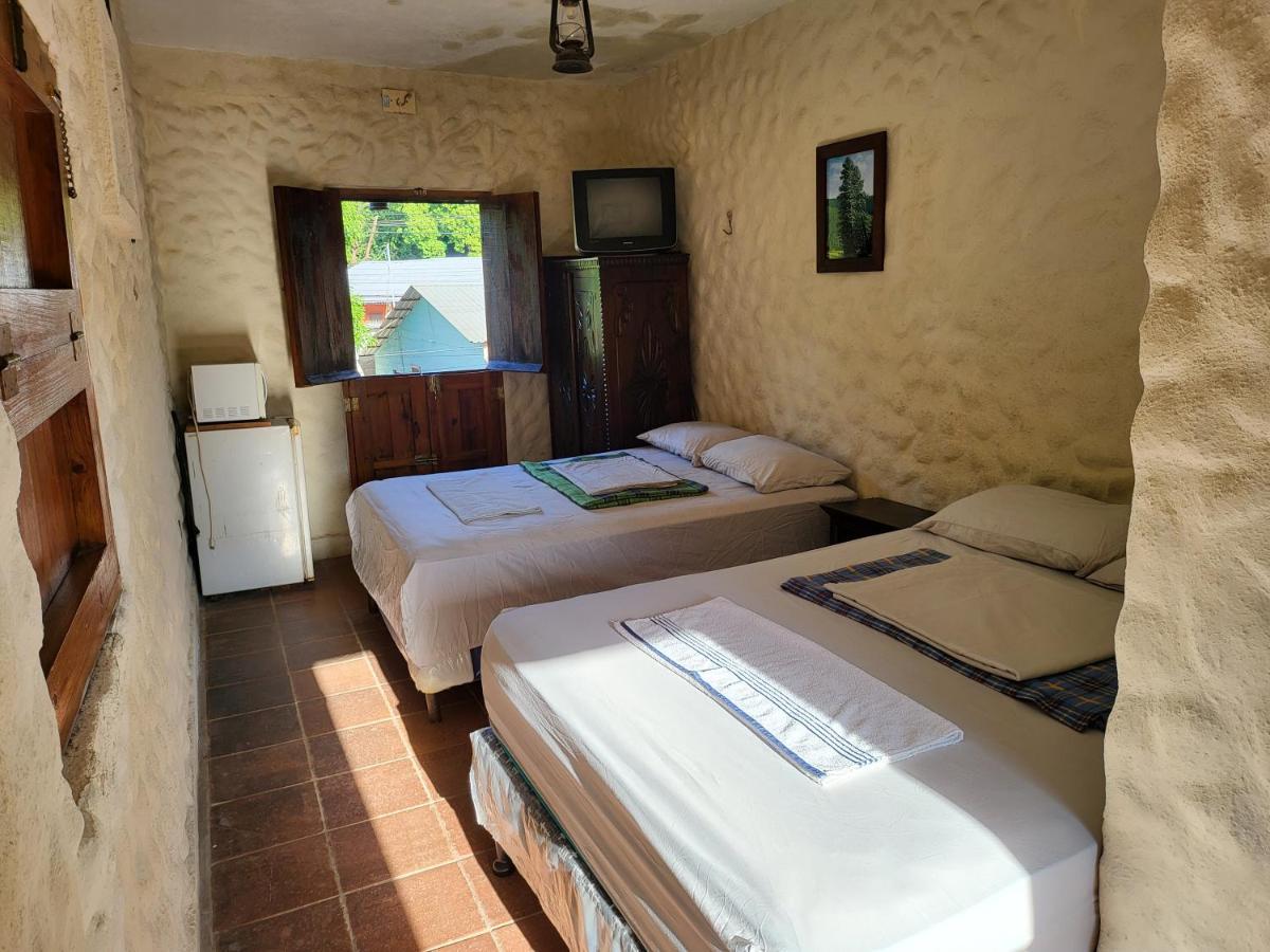 Hostal Casa De Las Gargolas Amapala Extérieur photo