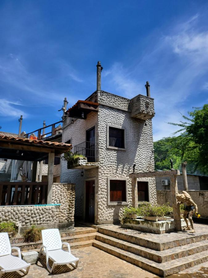 Hostal Casa De Las Gargolas Amapala Extérieur photo