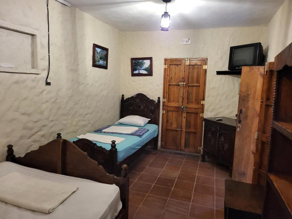 Hostal Casa De Las Gargolas Amapala Extérieur photo