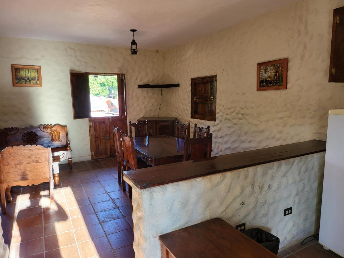 Hostal Casa De Las Gargolas Amapala Extérieur photo